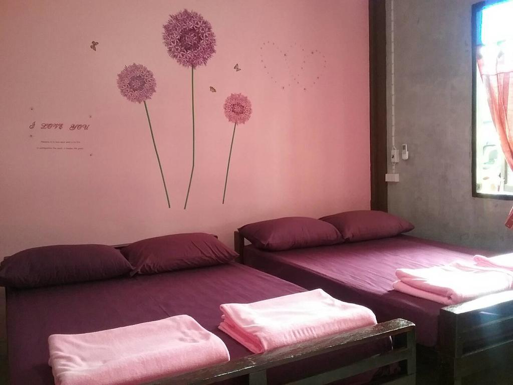 Sawang Guesthouse Ban Sawang Yai Екстериор снимка